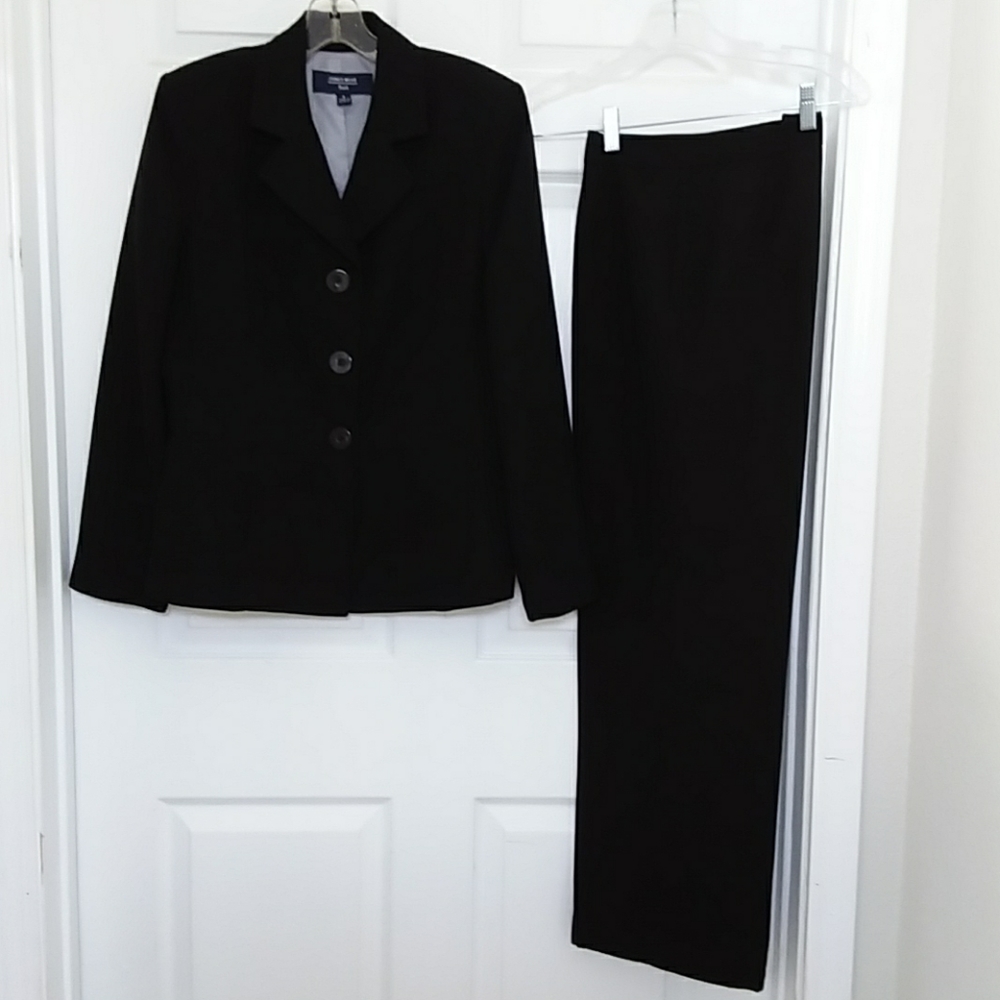 Black Jones Wear Pantsuit